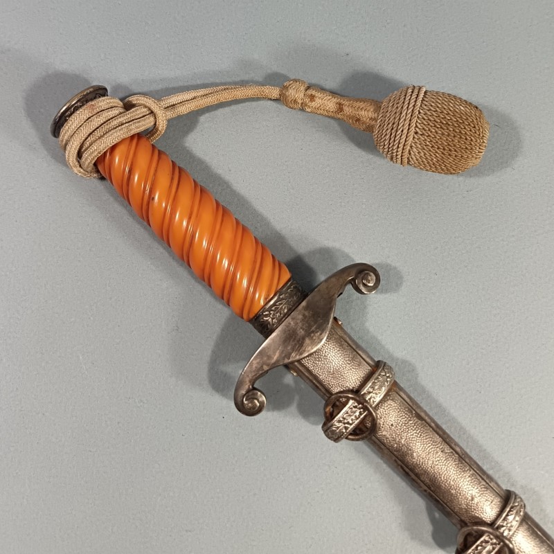 DAGUE ALLEMANDE WEHRMACHT POUR LA HEER MODELE 1935 AVEC POIGNEE ORANGE ET DRAGONNE MARQUAGE CARL WUSTHOF SOLINGEN